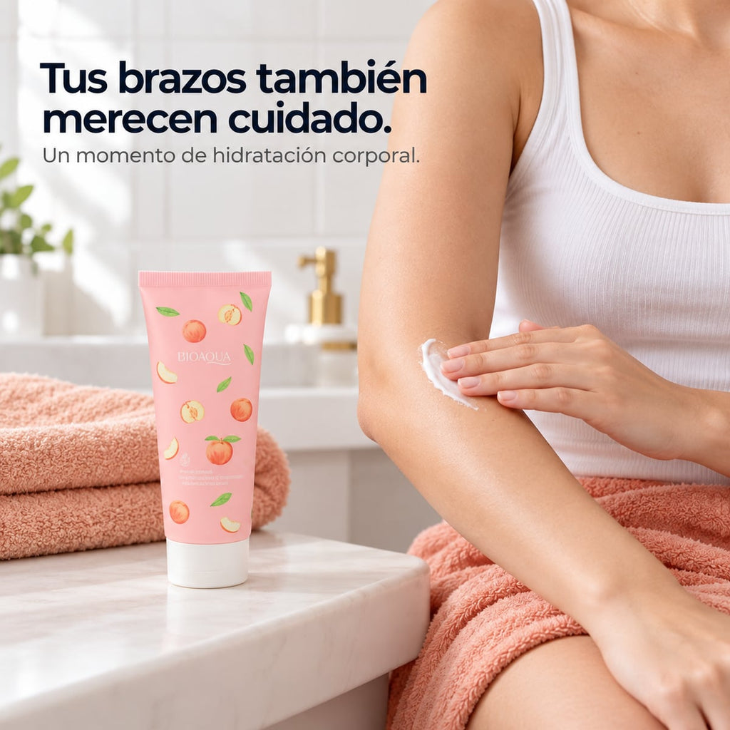 Aplicación de crema corporal de durazno